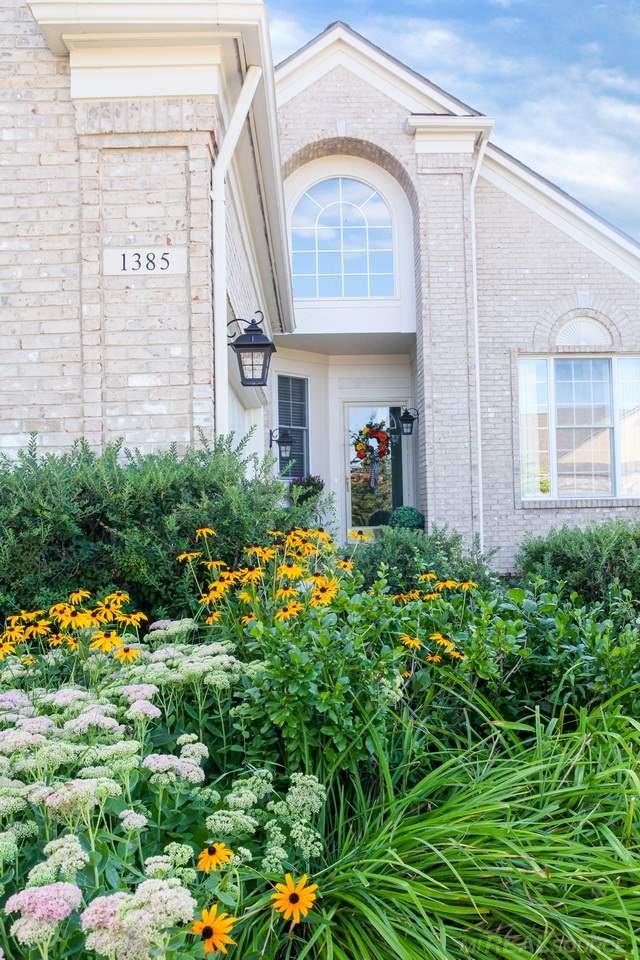 1385 Copper Circle Rochester, MI 48306 - Photo 4 of 47 31392812-3.JPG
