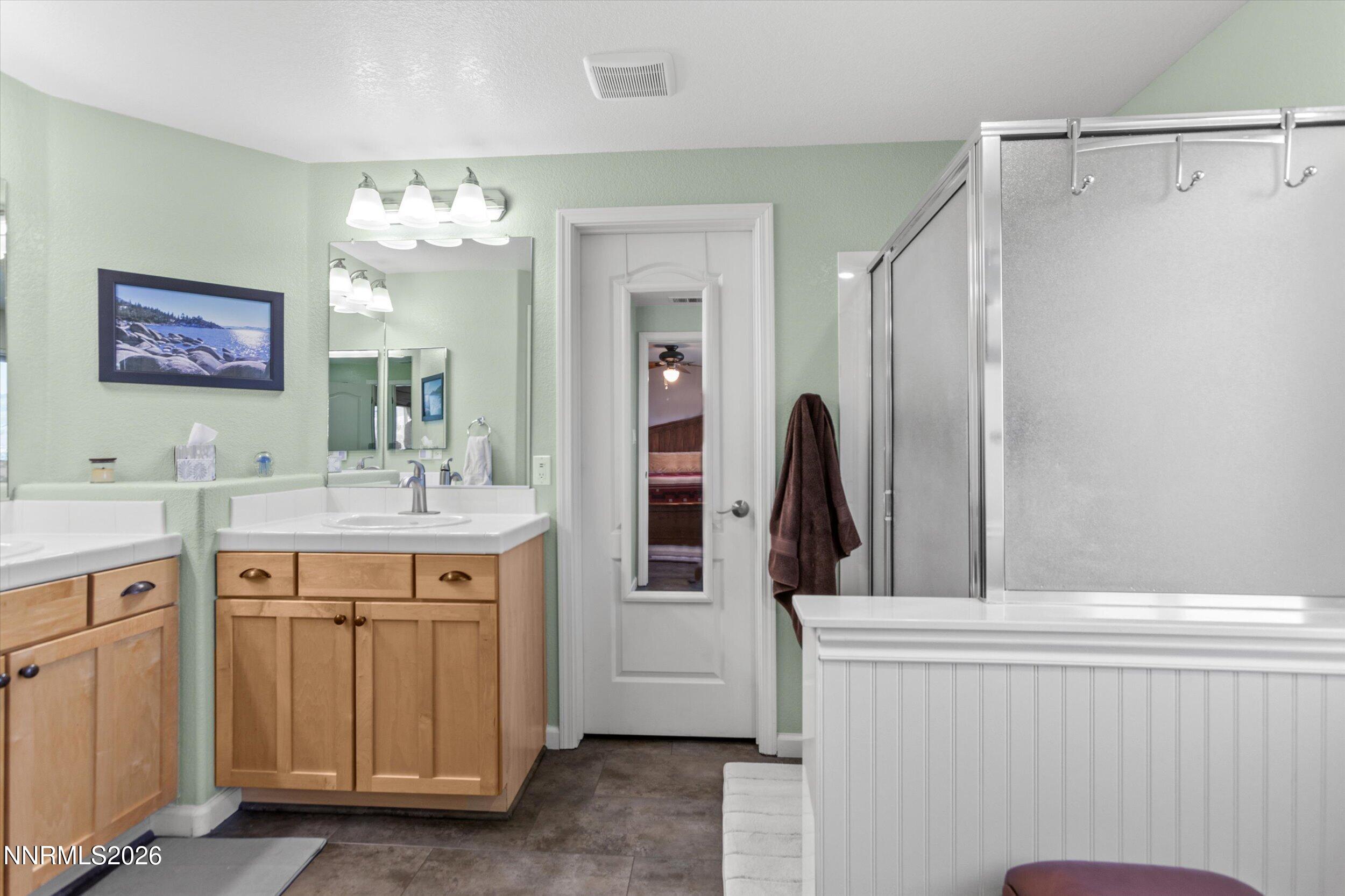 2533 Whitney Oaks Lane Reno, NV 89523 - Photo 13 of 33 27-0Y7A3711