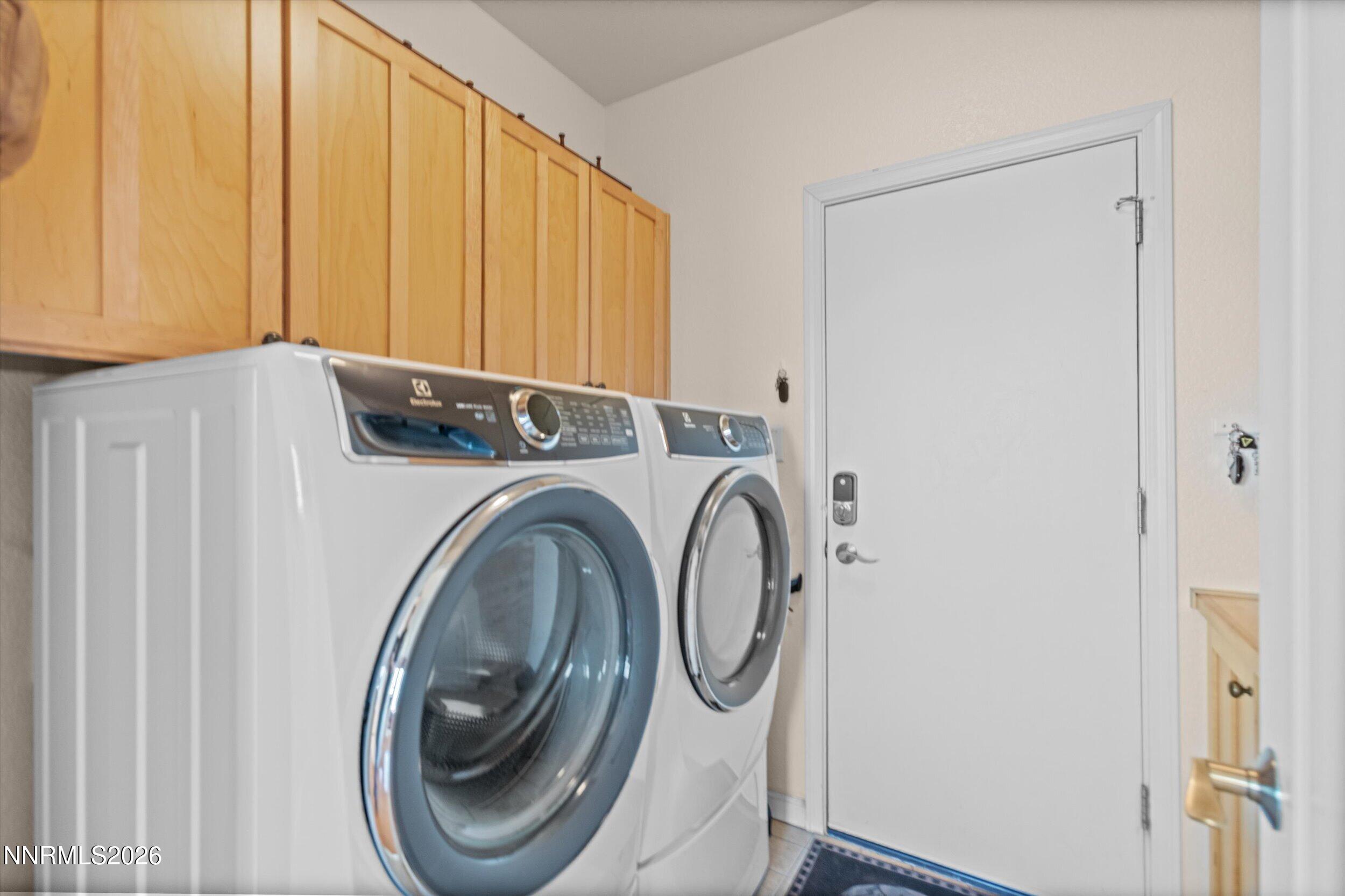 2533 Whitney Oaks Lane Reno, NV 89523 - Photo 19 of 33 31-0Y7A3759