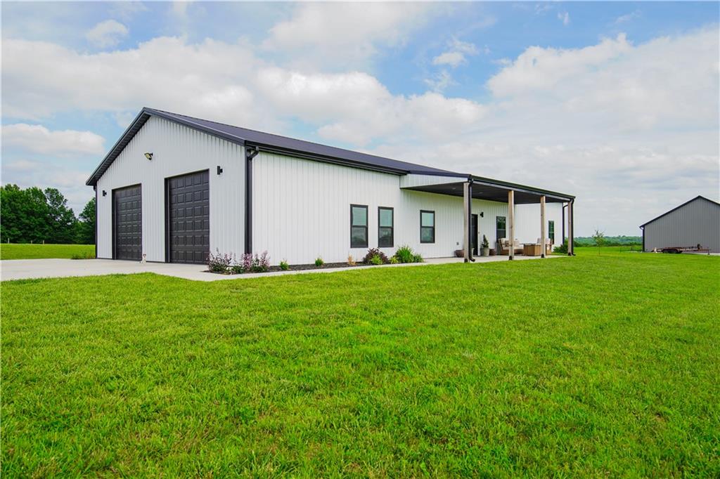 8009 South Enochs Mills Road Grain Valley, MO 64029 - Photo 2 of 47
