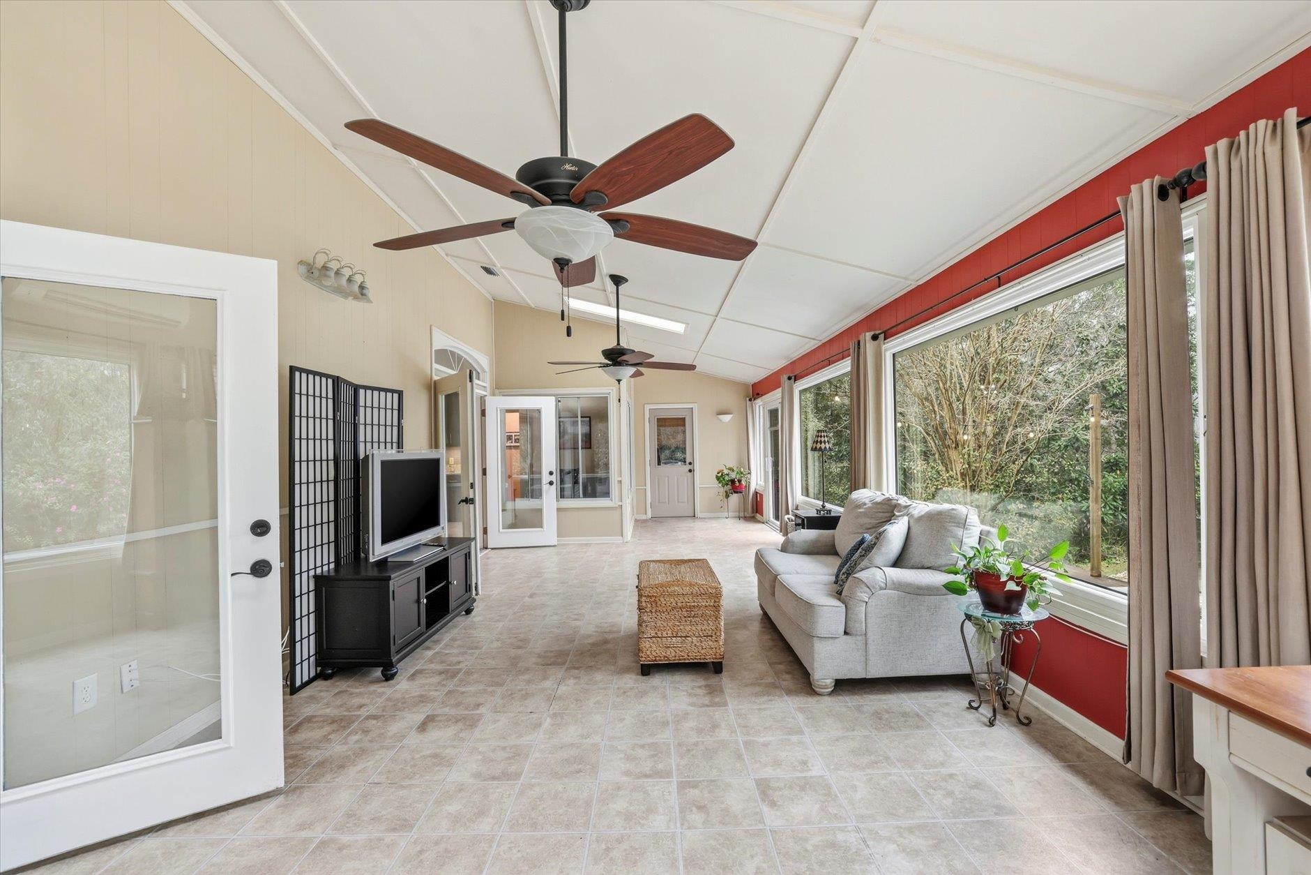 3467 Frontier Road Tallahassee, FL 32309 - Photo 5 of 46