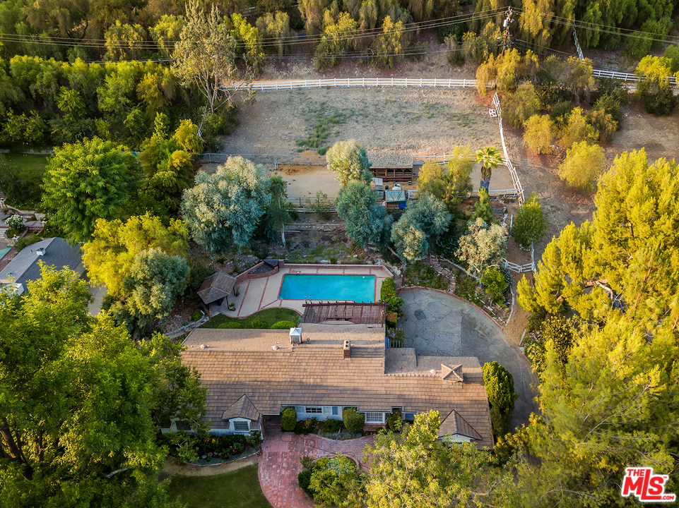 23921 Long Valley Road Hidden Hills, CA 91302 - Photo 2 of 14 Gallery Image 2