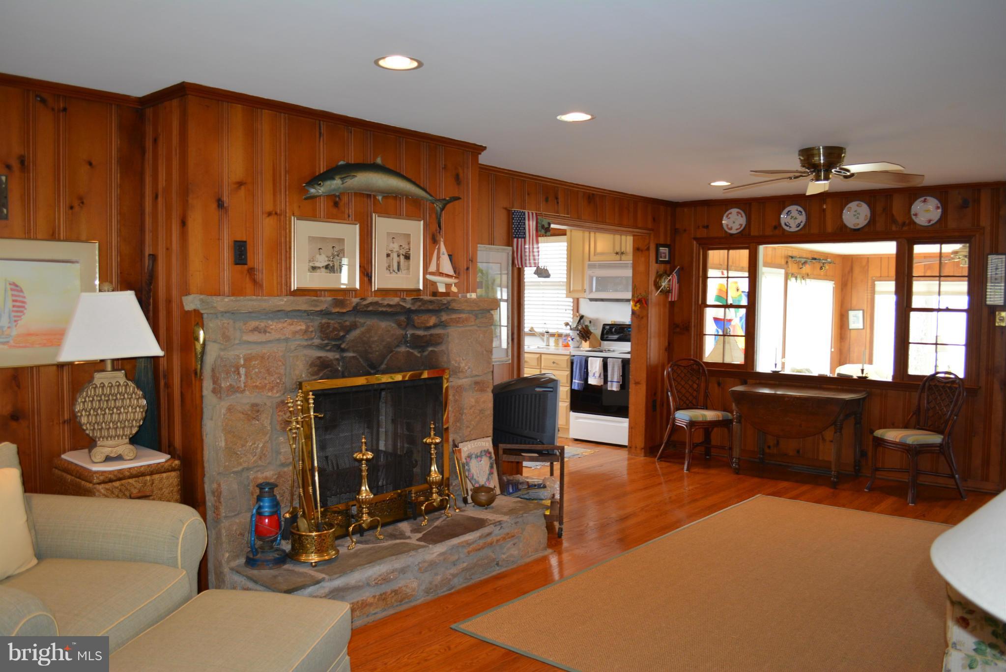1 Bluff Road Earleville, MD 21919 - Photo 9 of 14 Living Room