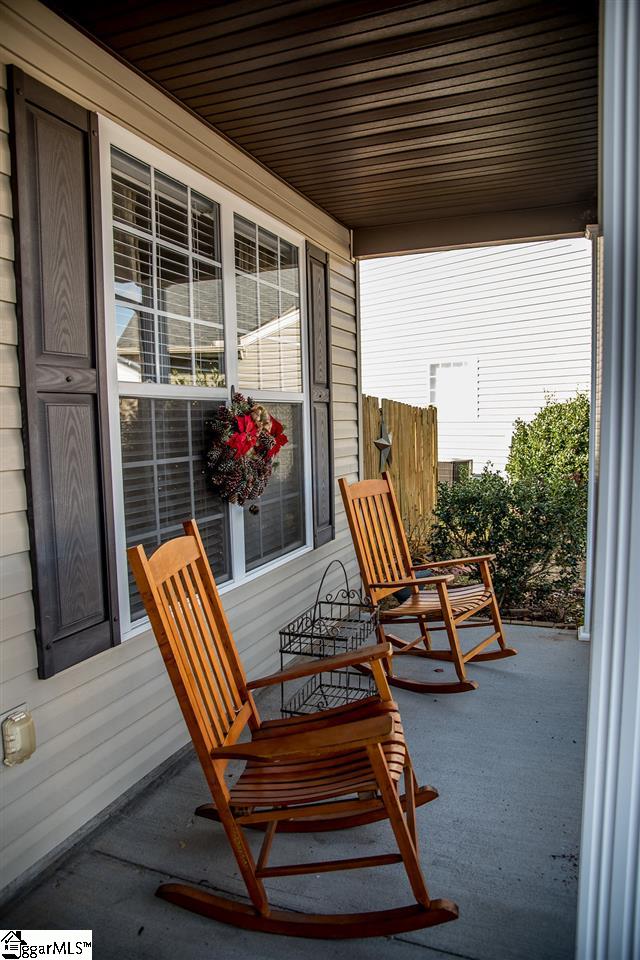 128 Bascom Court Greer, SC 29650 - Photo 2 of 21 Gallery Image 2
