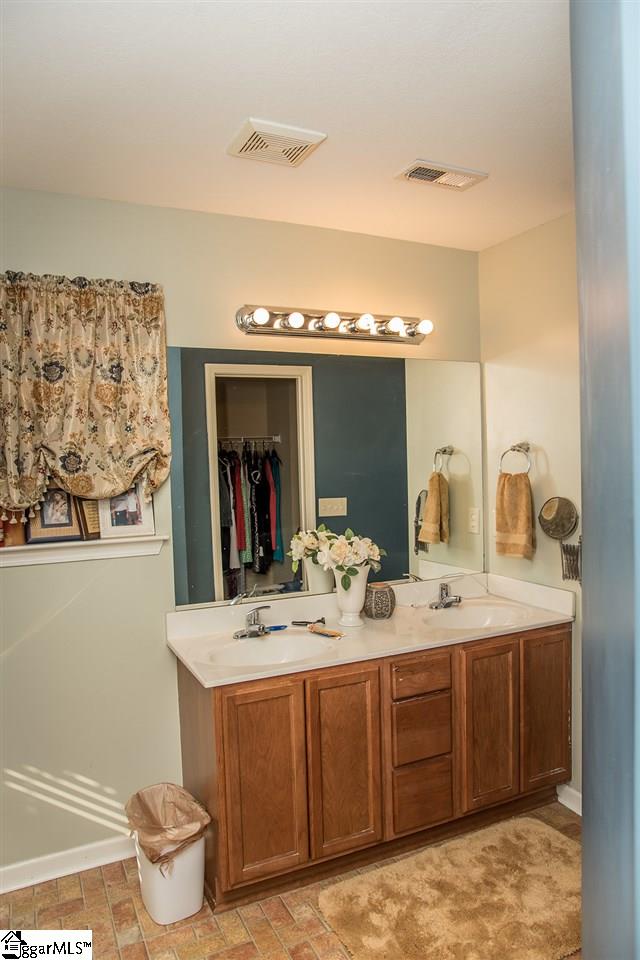 128 Bascom Court Greer, SC 29650 - Photo 16 of 21 Gallery Image 16