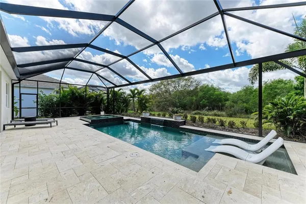$1,299,000 | 8048 Waterbend Trail, Sarasota, FL 34240