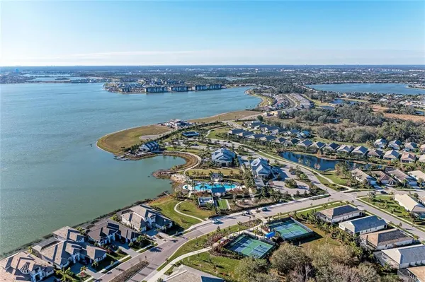$1,299,000 | 8048 Waterbend Trail, Sarasota, FL 34240