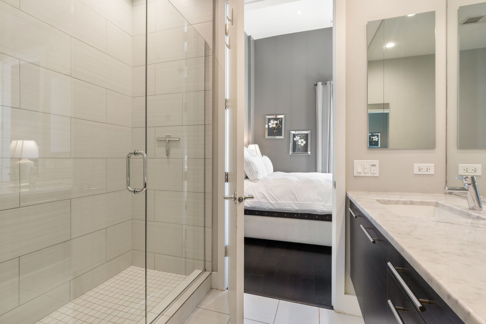 18 North Carpenter Street, Unit PHS Chicago, IL 60607 - Photo 16 of 30 Gallery Image 16