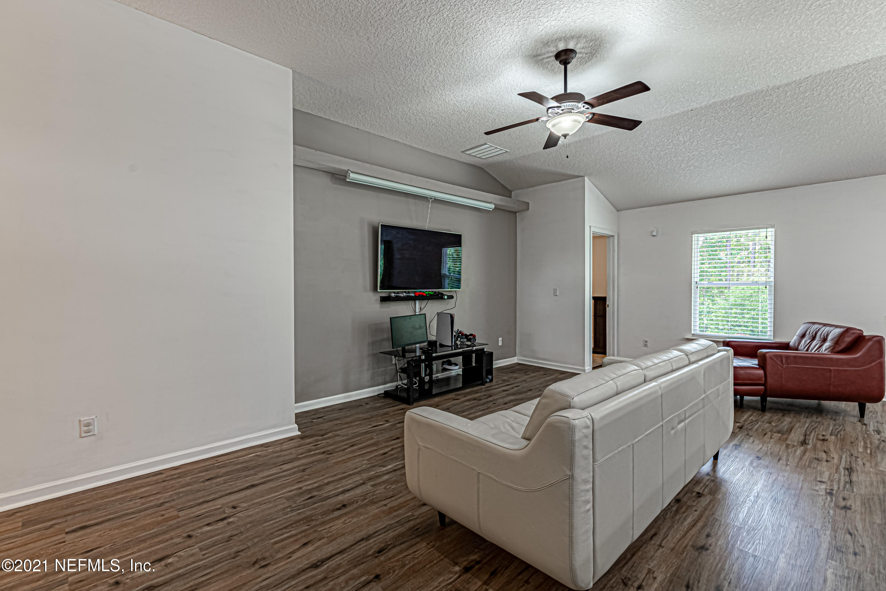 96461 Commodore Point Drive Yulee, FL 32097 - Photo 7 of 27 7-Living Room
