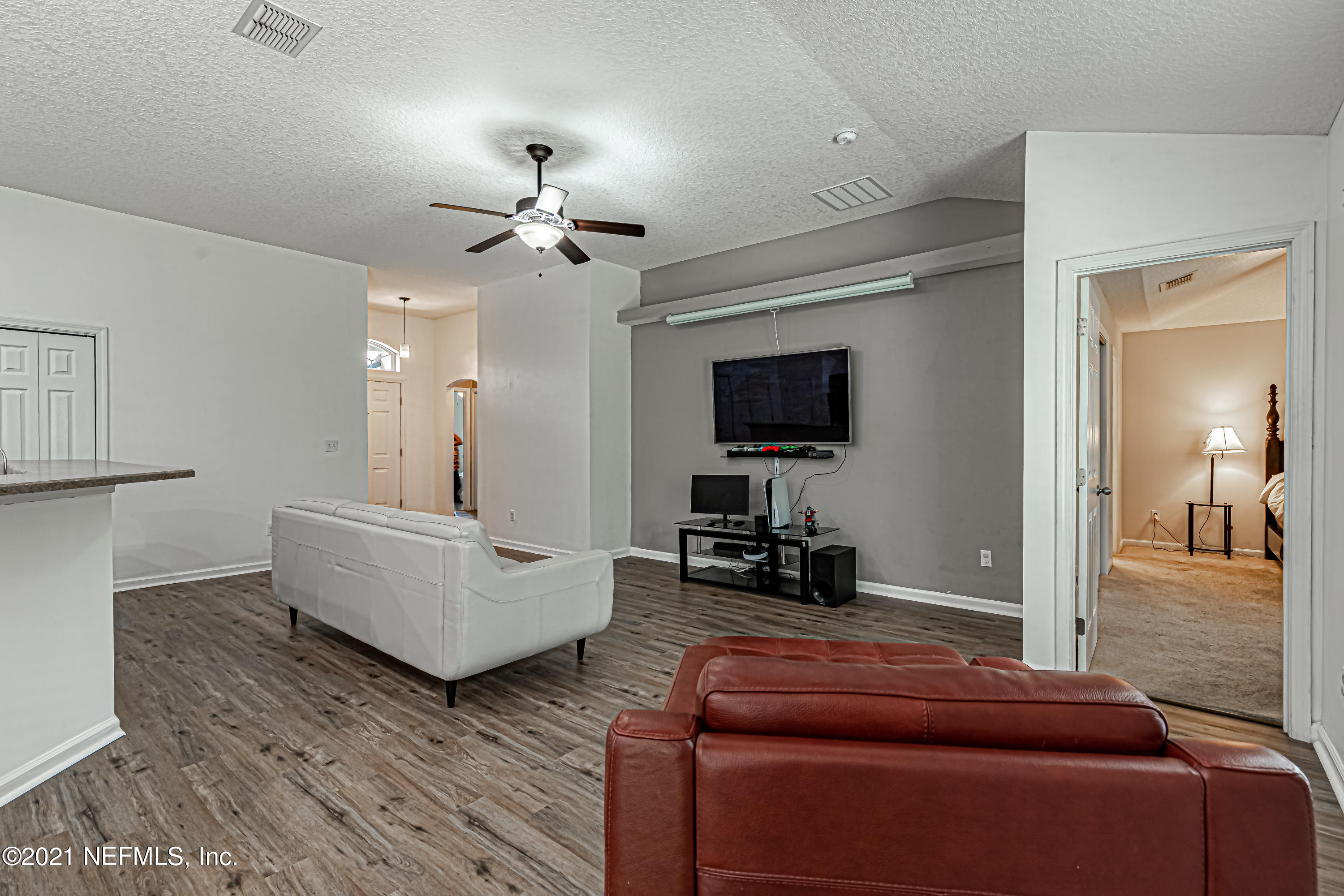 96461 Commodore Point Drive Yulee, FL 32097 - Photo 9 of 27 9-Living Room