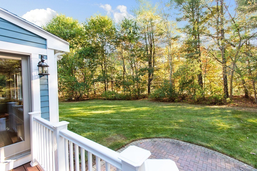 7 Coolidge Road Wayland, MA 01778 - Photo 2 of 25