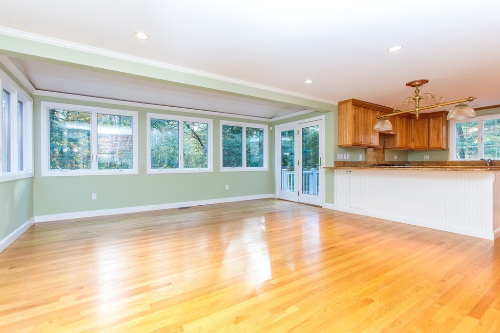 7 Coolidge Road Wayland, MA 01778 - Photo 9 of 25
