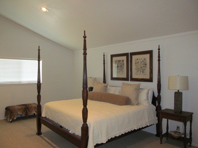 320 North Queen Bee Ingram, TX 78025 - Photo 12 of 38