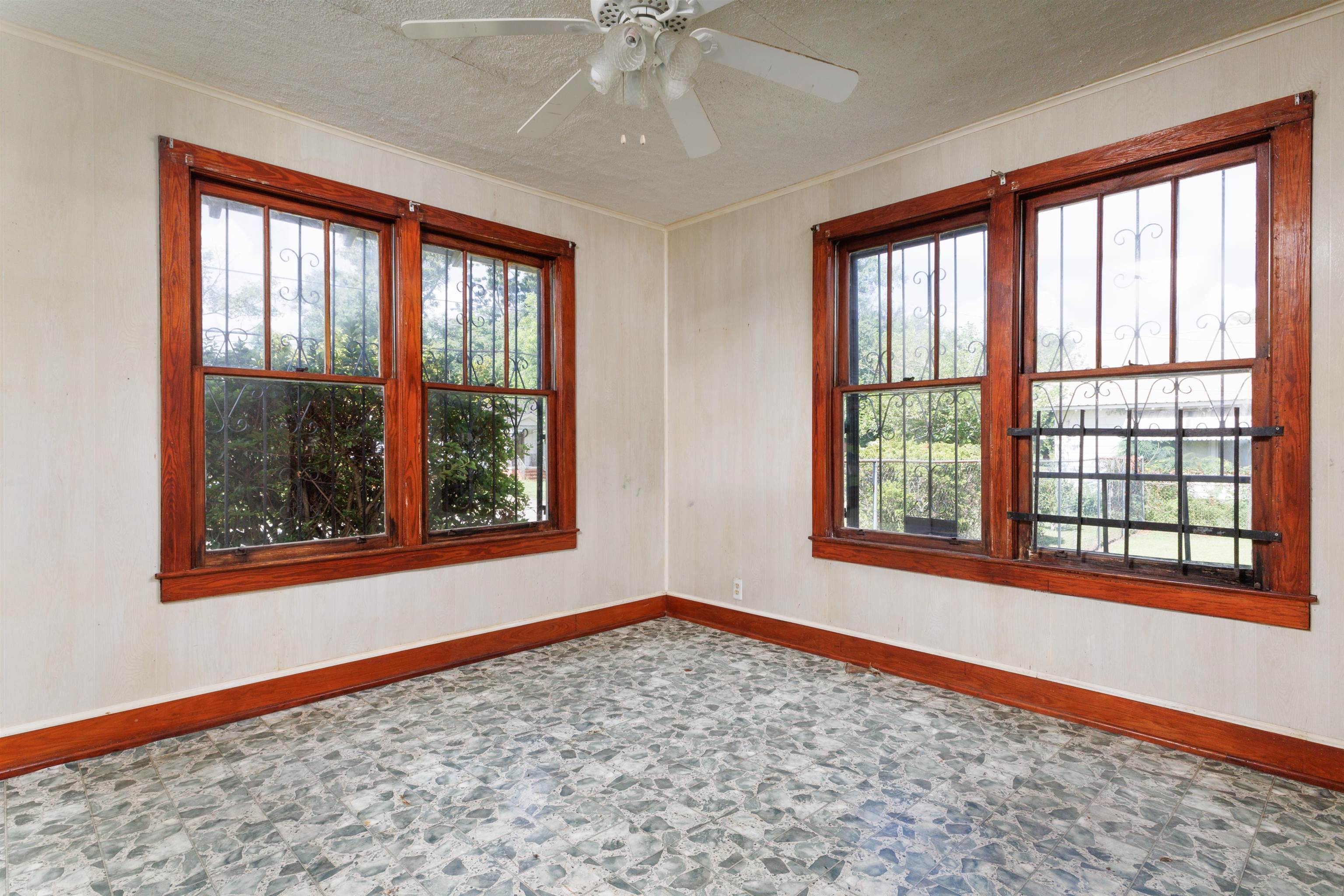 231 Birmingham Street Mobile, AL 36610 - Photo 9 of 14