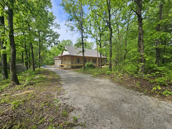$350,000 | 488 Hunters Trail Way, Altamont, TN 37301