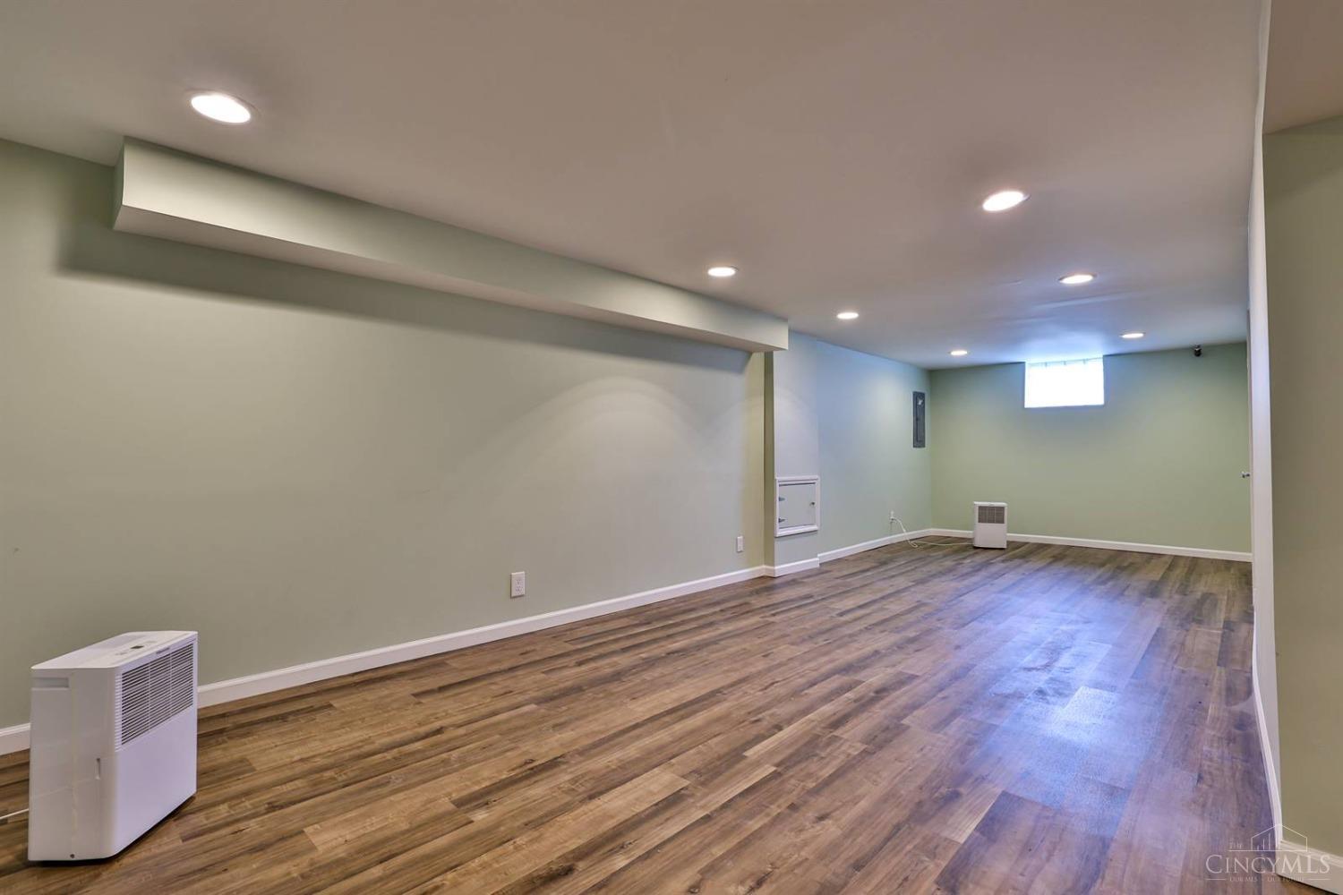 5346 Belclare Road Cincinnati, OH 45247 - Photo 19 of 38