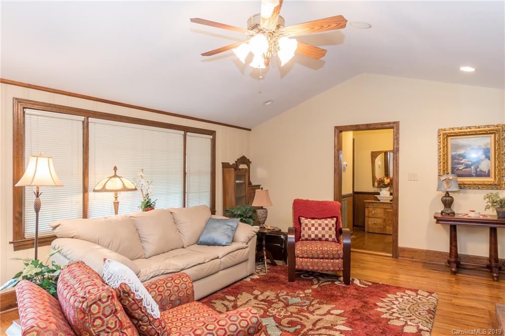 951 Island Creek Road Cowpens, SC 29330 - Photo 14 of 36 Gallery Image 14