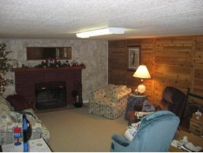 103 Laurel Road Bristol, TN 37620 - Photo 6 of 12 Family Room Wood FP