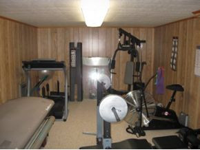 103 Laurel Road Bristol, TN 37620 - Photo 10 of 12 Rec Room or Bonus Room