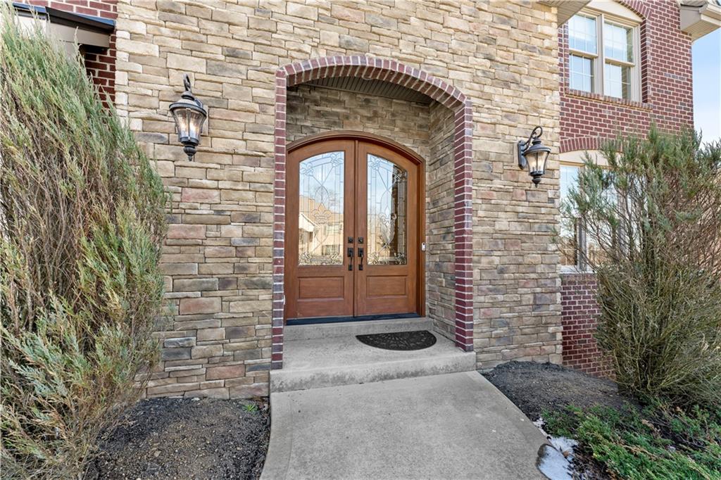 312 Riva Ridge Drive Cranberry Township, PA 16066 - Photo 3 of 24