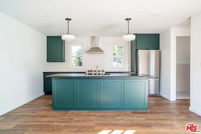 $2,400 | 401 Firmin Street, Los Angeles, CA 90026