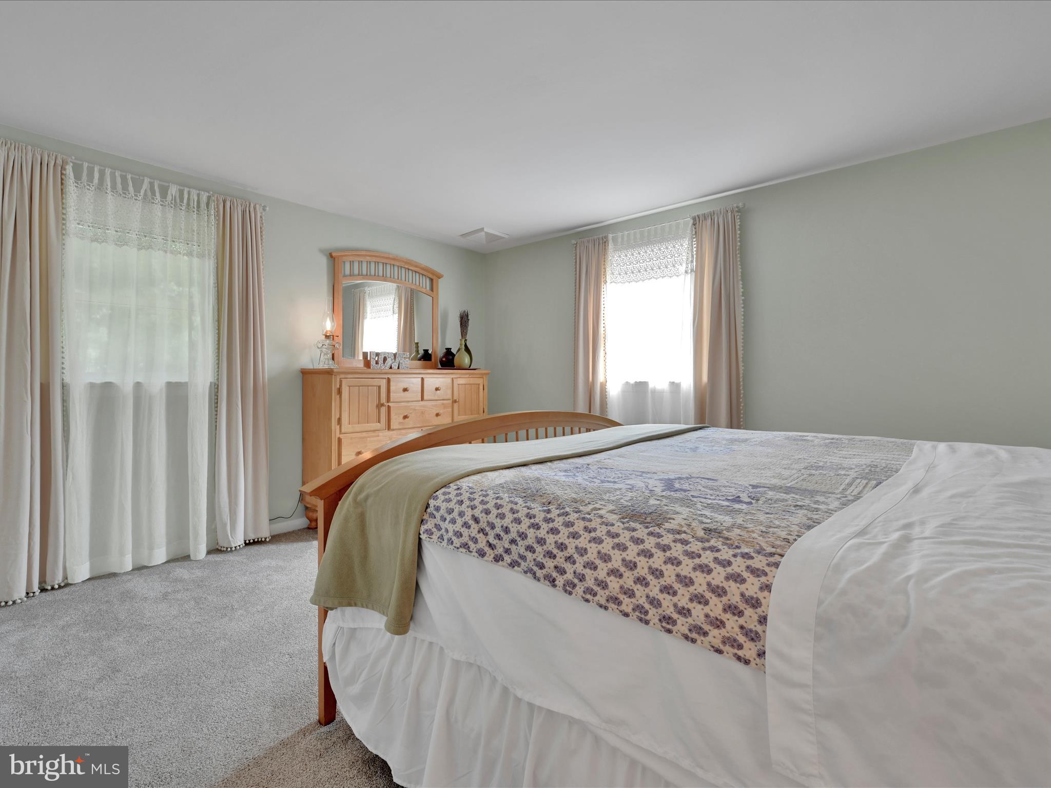 427 Aberdeen Road Elizabethtown, PA 17022 - Photo 19 of 32 Bedroom
