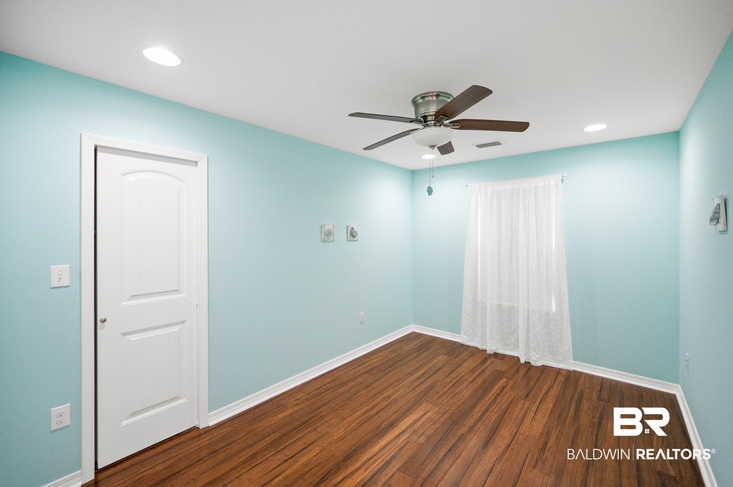 9370 Neumann Drive Elberta, AL 36530 - Photo 35 of 47 Cottage Bedroom 2