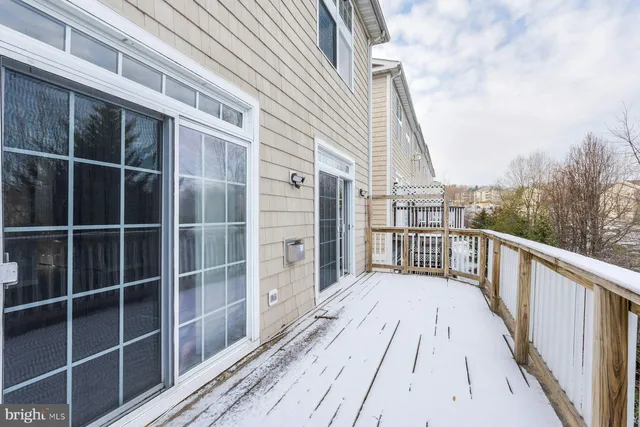 $385,000 | 1838 Cedar Cove Way, Unit 201, Woodbridge, VA 22191
