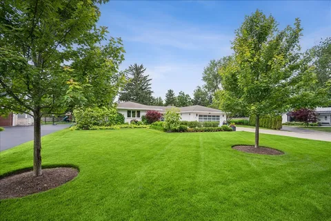 $2,099,000 | 920 Pine Tree Lane, Winnetka, IL 60093