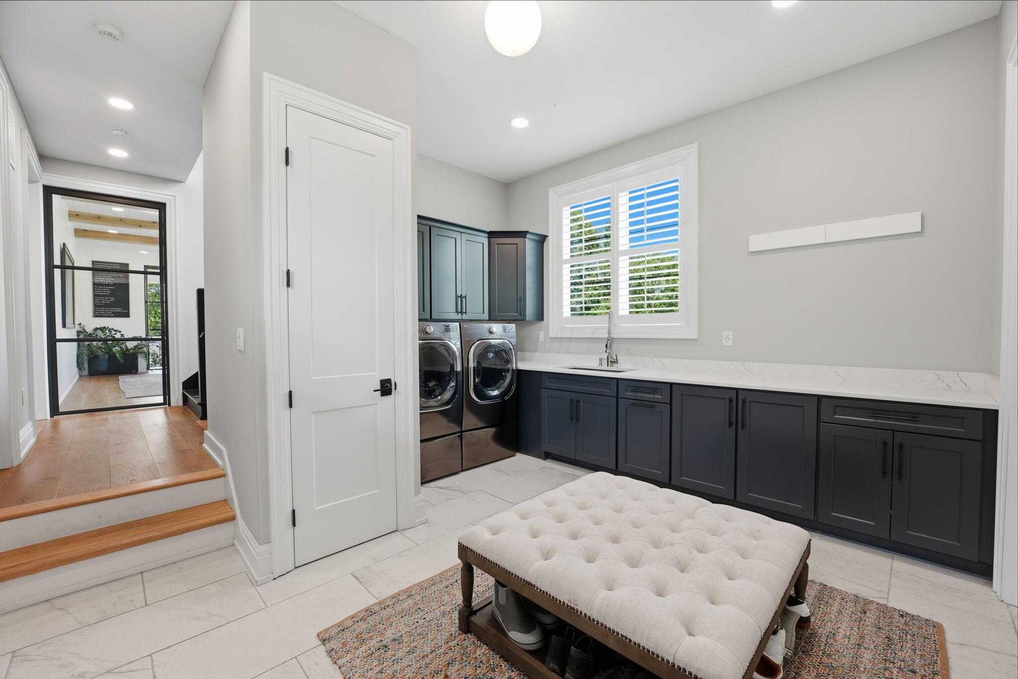 10122 Concord Road Dublin, OH 43017 - Photo 42 of 119 Laundry / Mudroom