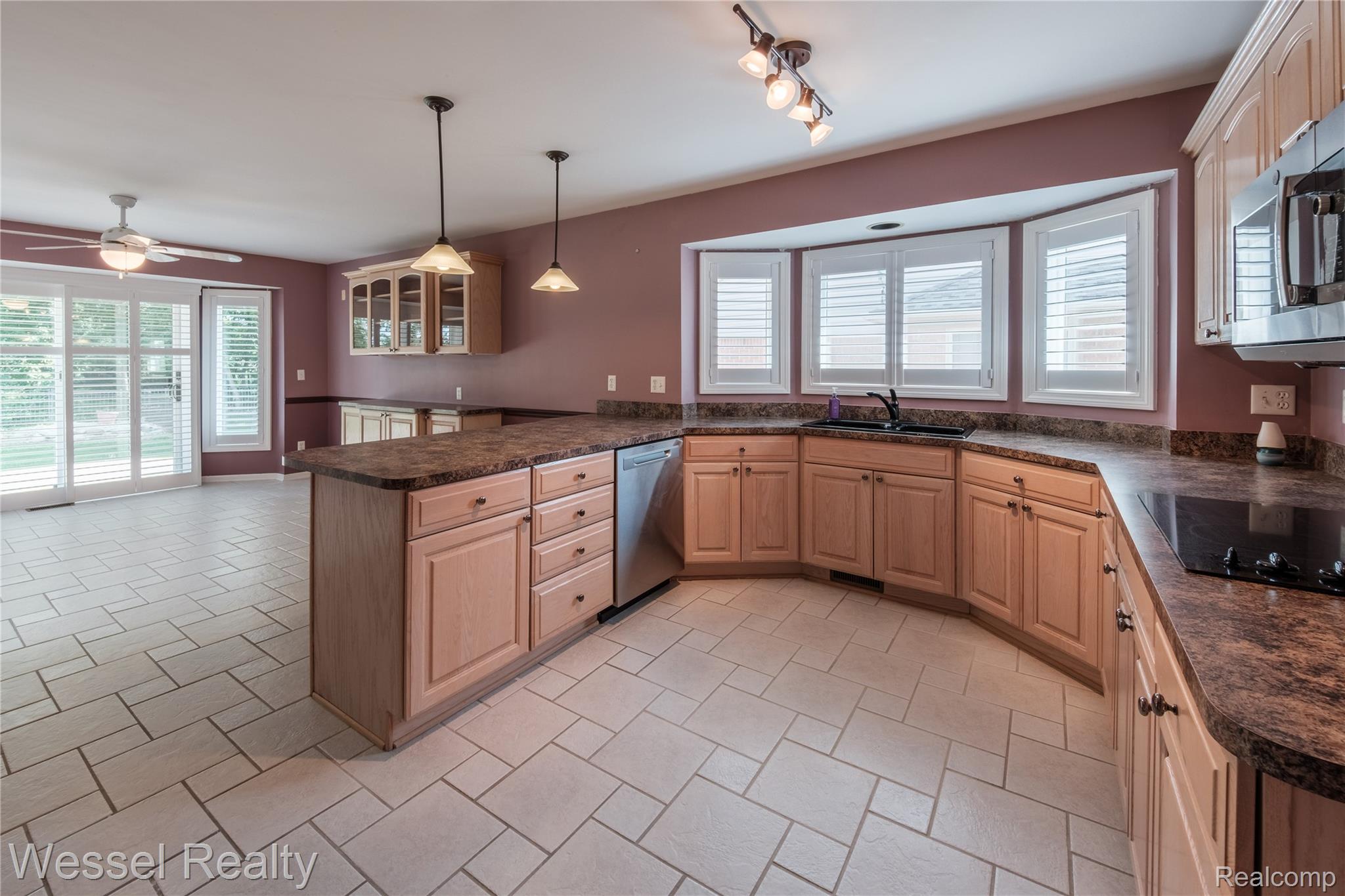17575 Rocco Drive Macomb, MI 48044 - Photo 12 of 41 rocco-012.jpg