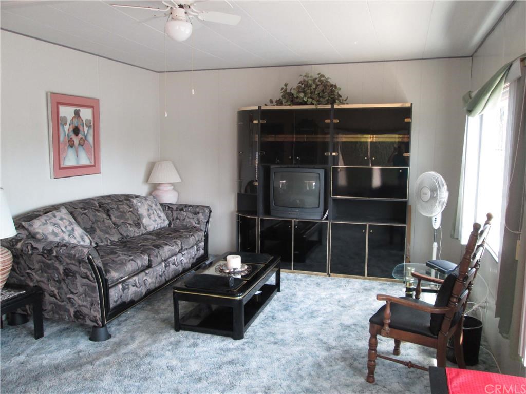 601 Kirby Hemet, CA 92545 - Photo 3 of 25