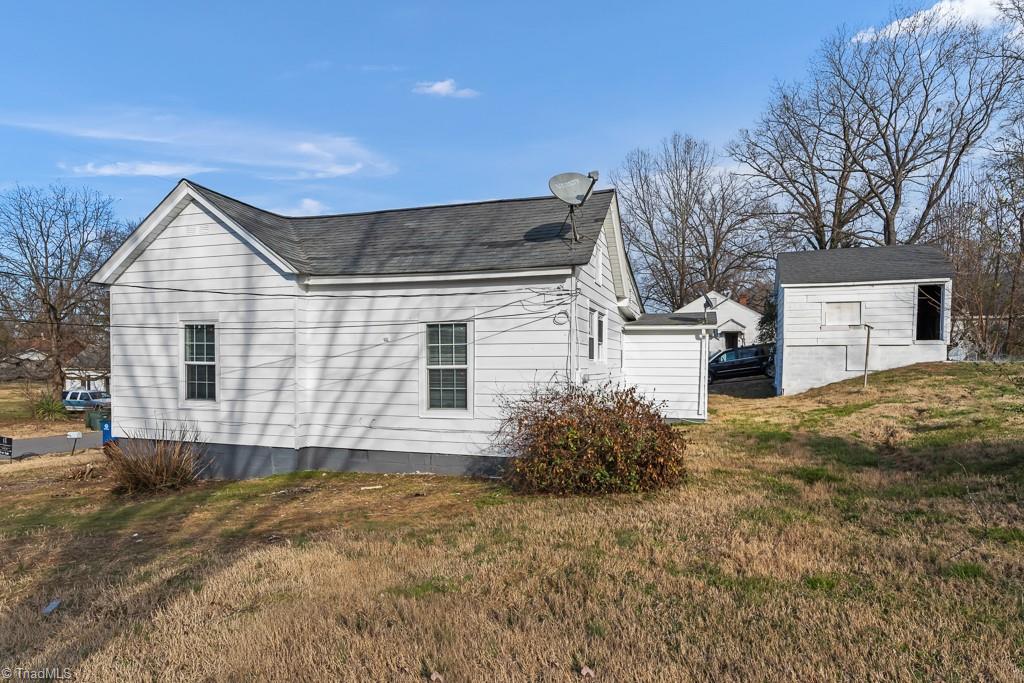 1304 Ridge Avenue Eden, NC 27288 - Photo 14 of 18 Gallery Image 14