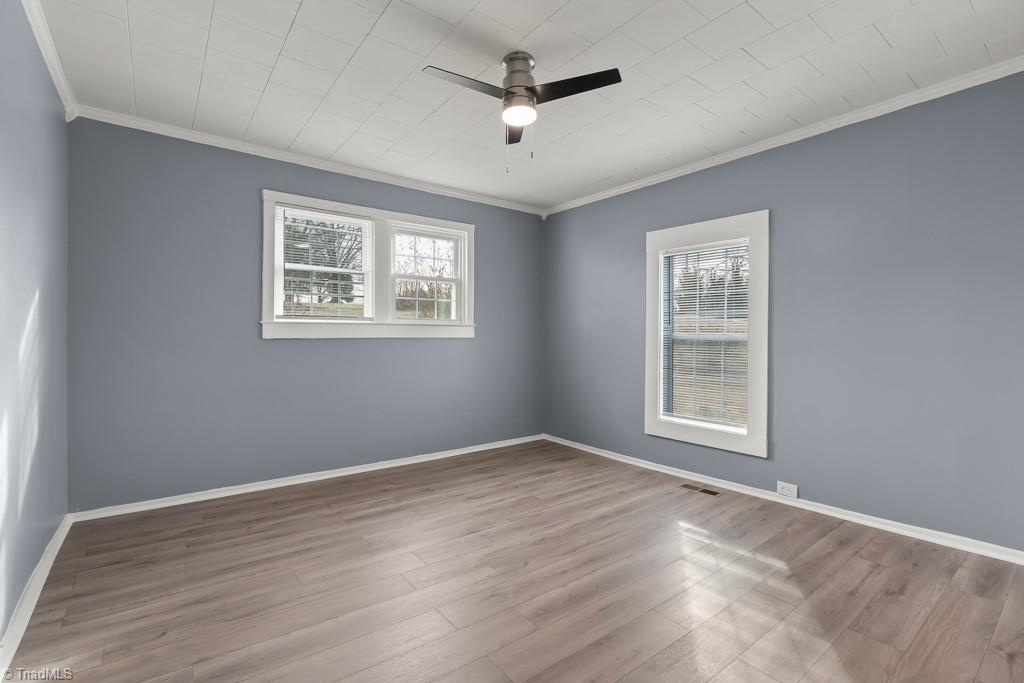 1304 Ridge Avenue Eden, NC 27288 - Photo 10 of 18 Primary bedroom