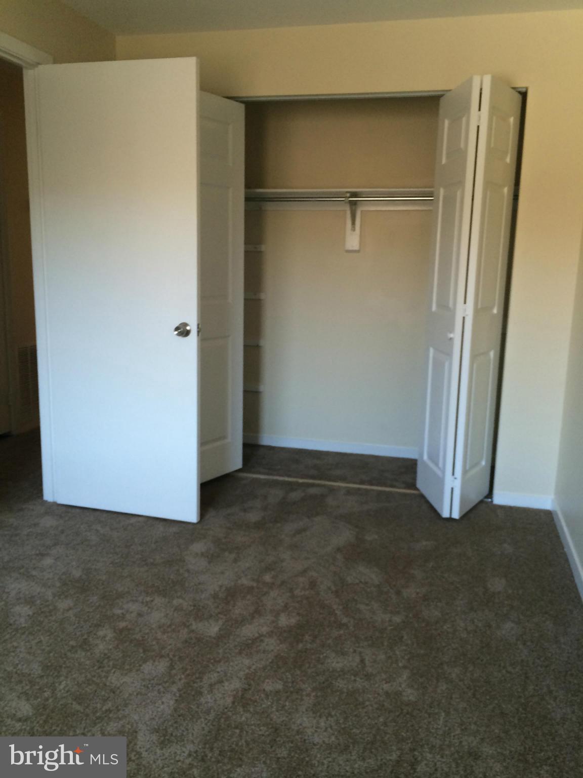 644 Charles Street, Unit R21 Baltimore, MD 21230 - Photo 4 of 7 a view of an empty room