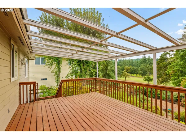 $789,000 | 610 Holly Avenue, Cottage Grove, OR 97424