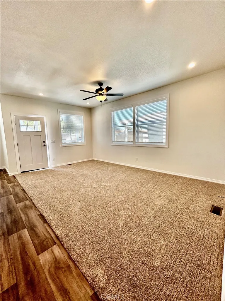 1536 South State Street, Unit 121 Hemet, CA 92543 - Photo 6 of 36