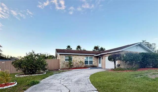 $2,400 | 411 Parson Brown Way, Longwood, FL 32750