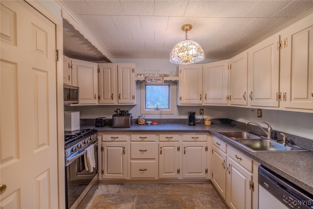 6587 Evans Road Rome, NY 13440 - Photo 27 of 32