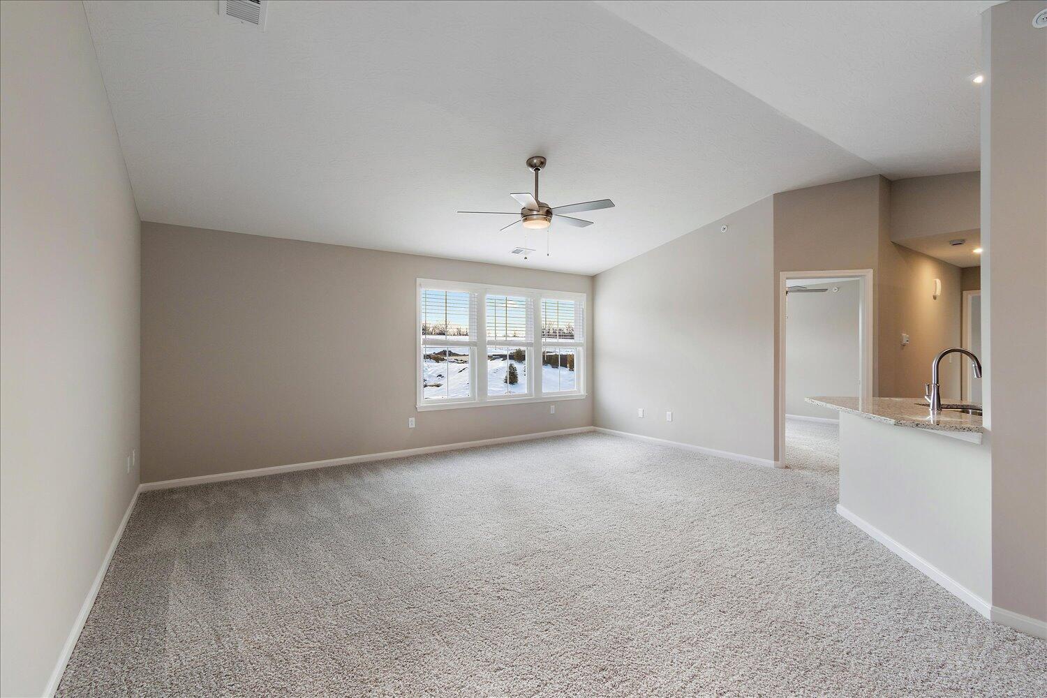 2430 Bella Ridge, Unit 406305 Covington, KY 41017 - Photo 5 of 30 Gallery Image 5