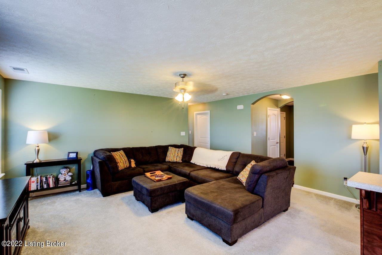 343 Golden Wing Road Mount Washington, KY 40047 - Photo 11 of 42 GSP-343_Golden_Wing_Rd-12