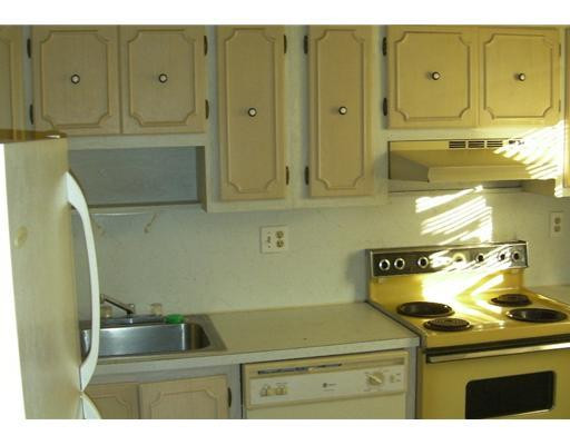 8605 West Sample Road, Unit 111 Coral Springs, FL 33065 - Photo 4 of 13 Kitchen