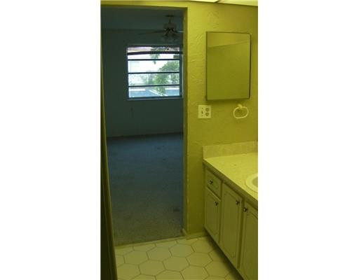 8605 West Sample Road, Unit 111 Coral Springs, FL 33065 - Photo 10 of 13 Master Bath/Spa