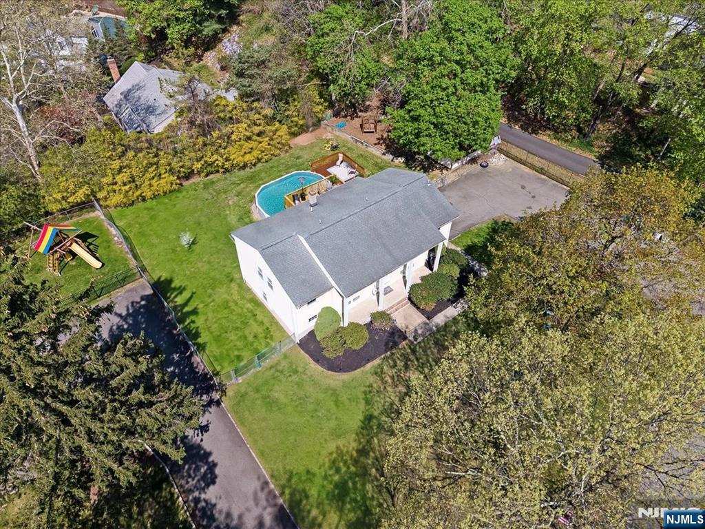 26 Meslar Road Morris Township, NJ 07950 - Photo 29 of 37