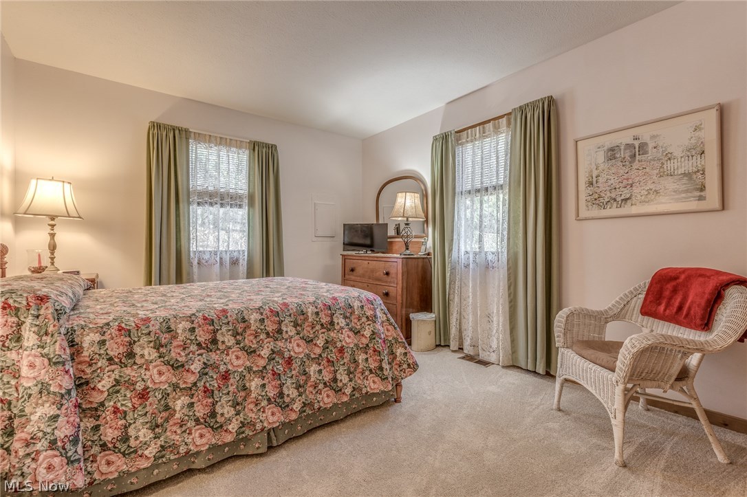 2361 Green Road Madison, OH 44057 - Photo 10 of 24