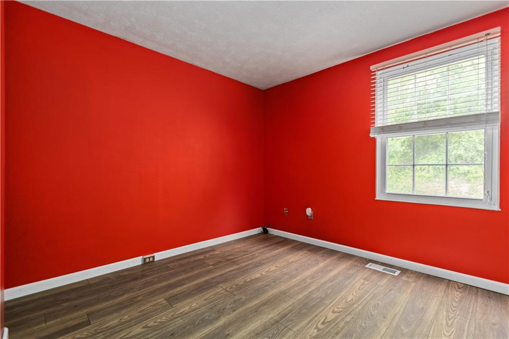 706 Countryside Drive McKees Rocks, PA 15136 - Photo 15 of 23 an empty room with windows