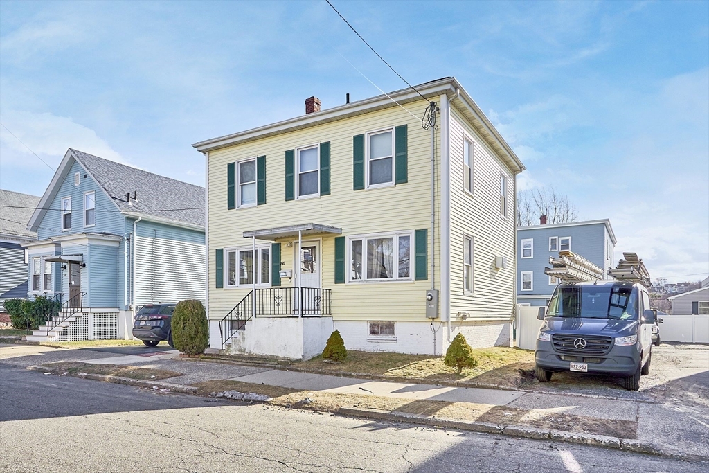 86 Eutaw Avenue Lynn, MA 01902 - Photo 3 of 38