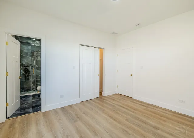 $2,600 | 2949 West 25th Place, Unit 3, Chicago, IL 60623