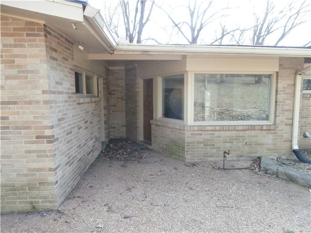 6010 Dunham Springs Road Nashville, TN 37205 - Photo 3 of 20 Gallery Image 3