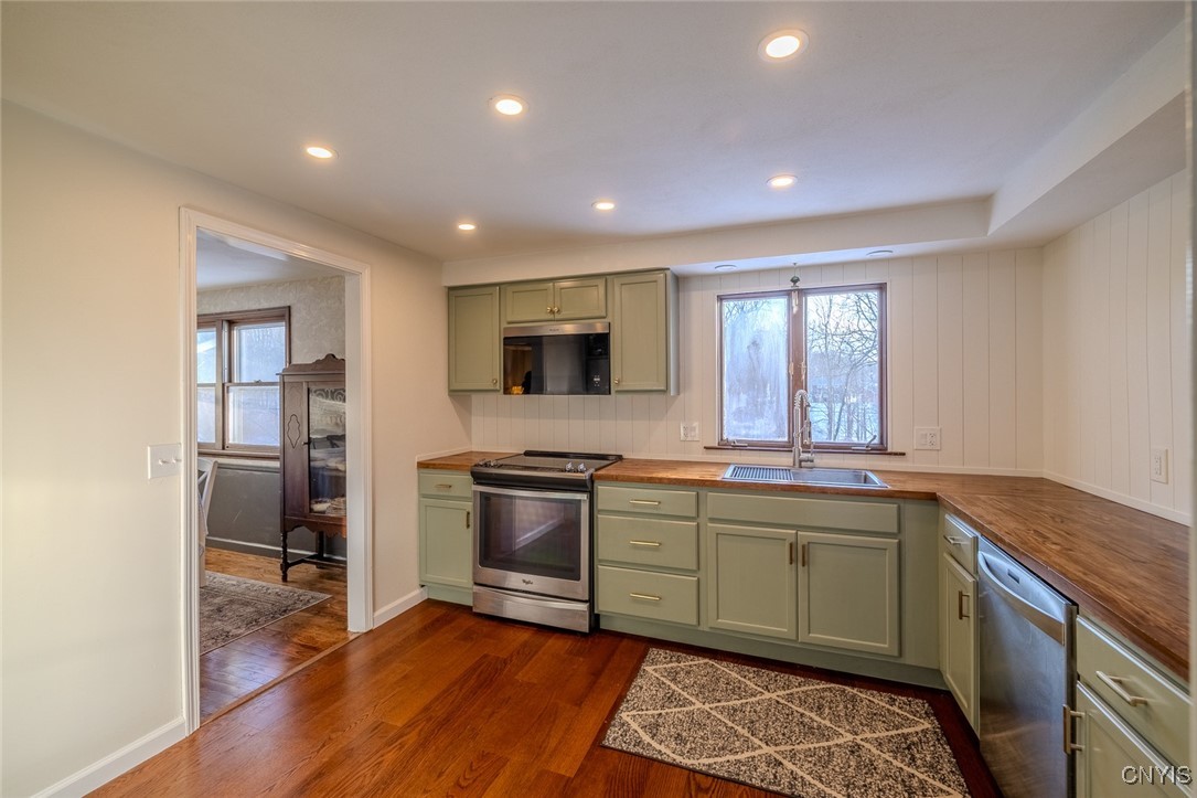 101 Brookside Lane Manlius, NY 13066 - Photo 11 of 40